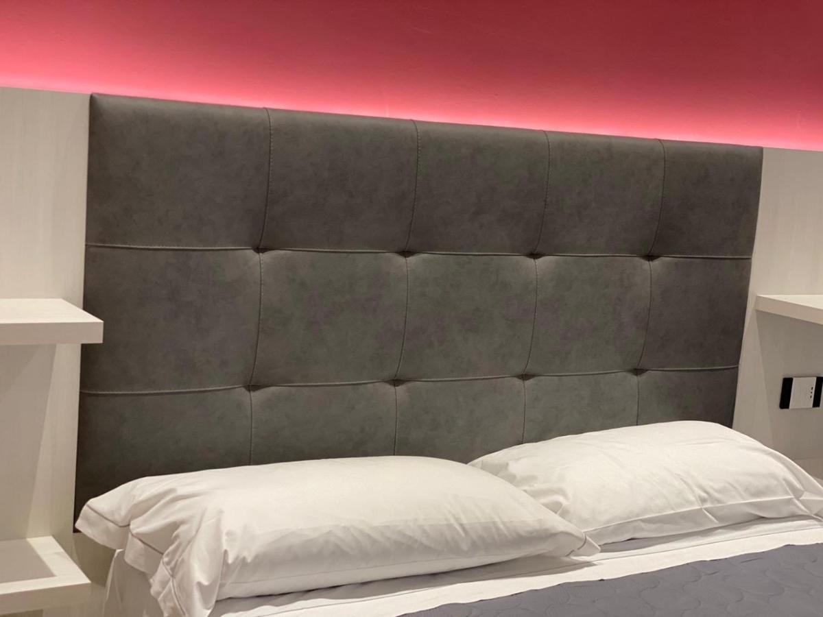 B&B Bertani Modena Bagian luar foto