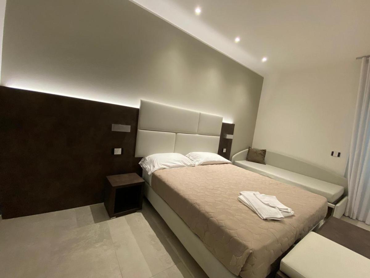 B&B Bertani Modena Bagian luar foto